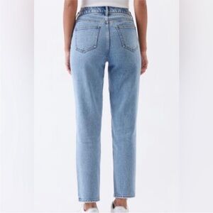 PACSUN Mom Jean High Waisted Light Wash size 30